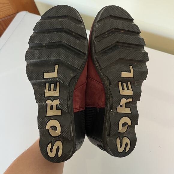 SOREL Joan Of Arctic Wedge Red Black Leather Chelsea Boots Women’s Size 7 - Picture 7 of 8